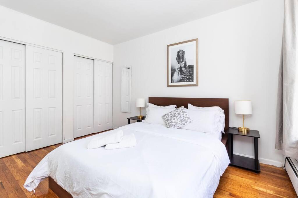 2Bed Bliss By Central Park North นิวยอร์ก ภายนอก รูปภาพ